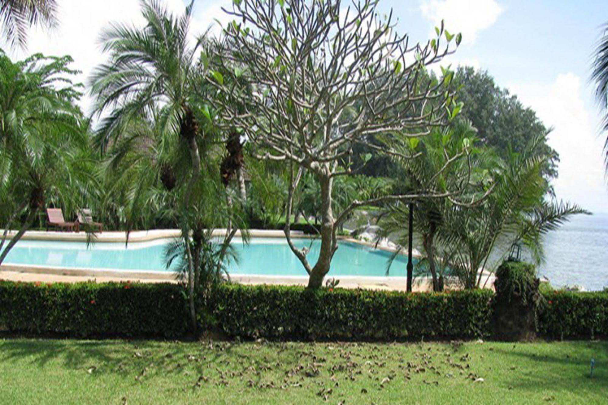 Rockgarden Beach Resort Mae Phim Exterior foto